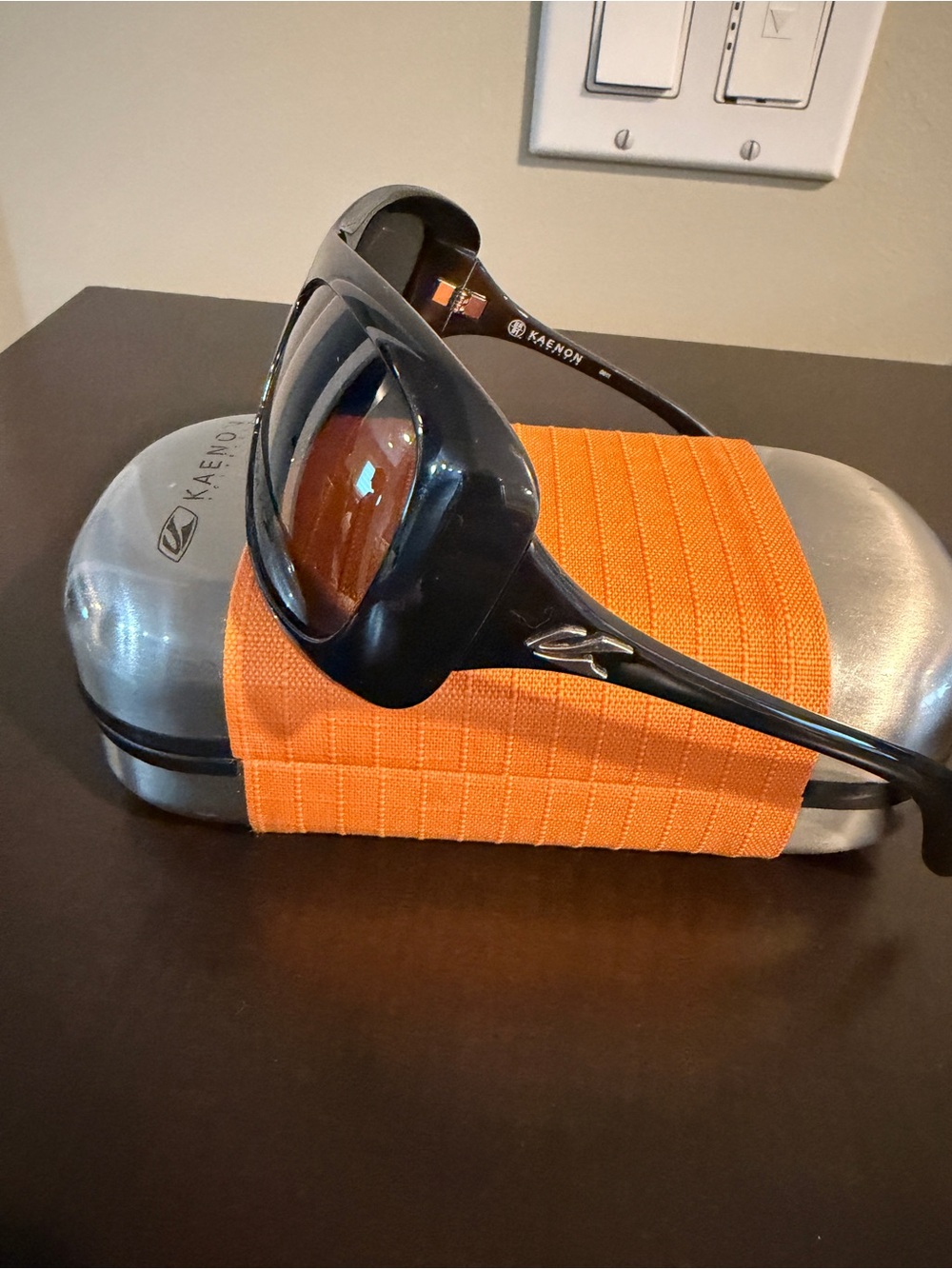 Kaenon Squeeze sunglasses black